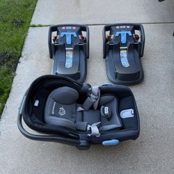 Uppababy V3 Car seat And Two Bases