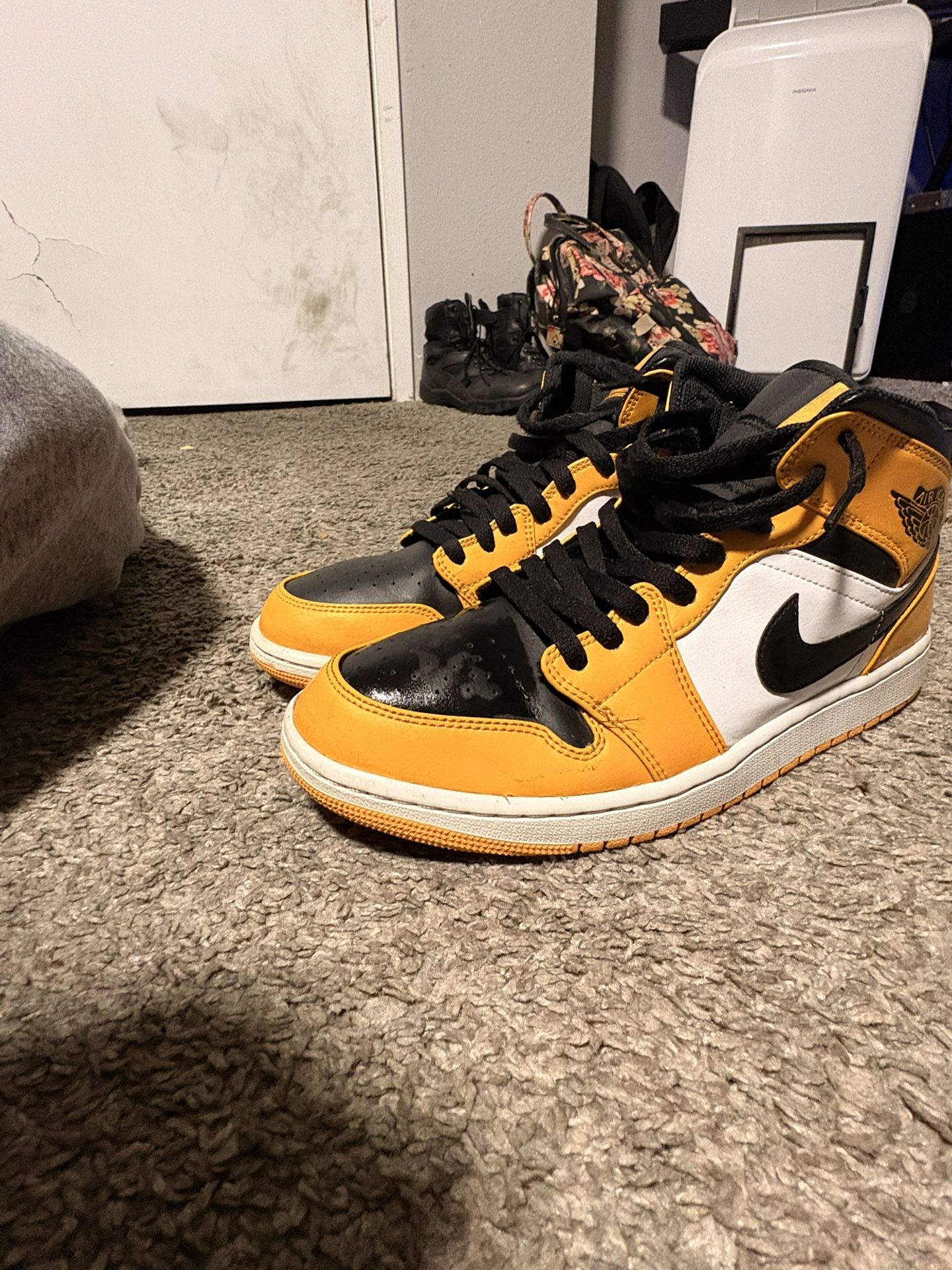 Jordan 1 high Retro OG taxi