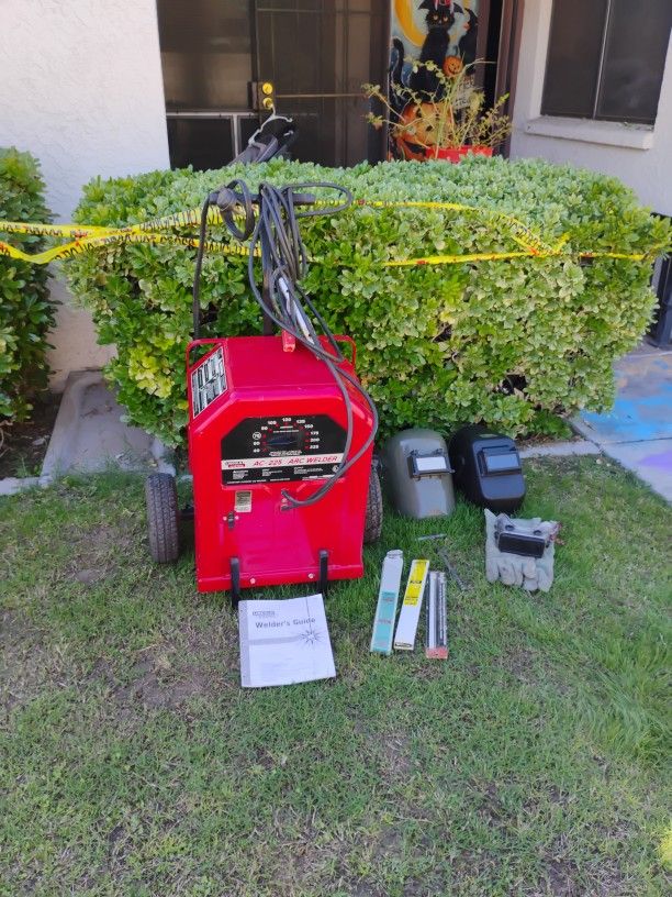 LINCOLN ELECTRIC  ARC  WELDER