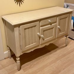 Cottage Charm – Off-White Sideboard / Buffet Table 