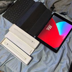 iPad 8th Gen 32gb With Apple Pencil 1st Gen With Detachable Keyboard Stand (Pro Create Full Version Already Installed)