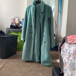 Women’s Fur Coat 