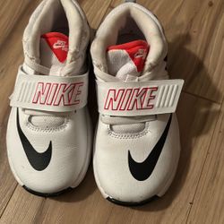 Kids Nike Shoes Size 10c
