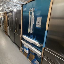 Thermador Freedom 48” French Door Refrigerator (T48BT120NS)  💎 New Open Box – Luxury Built-In Unit  🔥 Price Today: $12,999 (with warranty) 💰 Retail