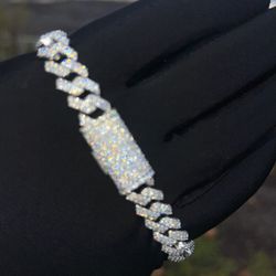 Moissanite Cuban Link Bracelet 
