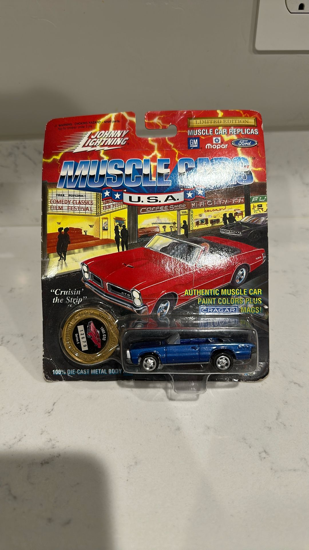 Johnny lightning 1965 Pontiac GTO
