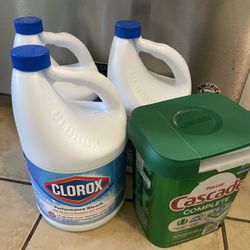 Cleaning supplies Lot