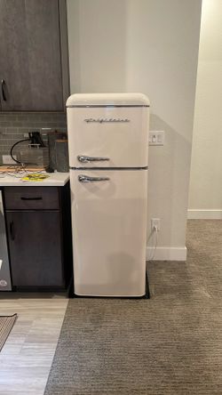Medium Sized Fridge