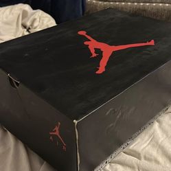 Air Jordan 6 Retro’s White/Infrared-Black