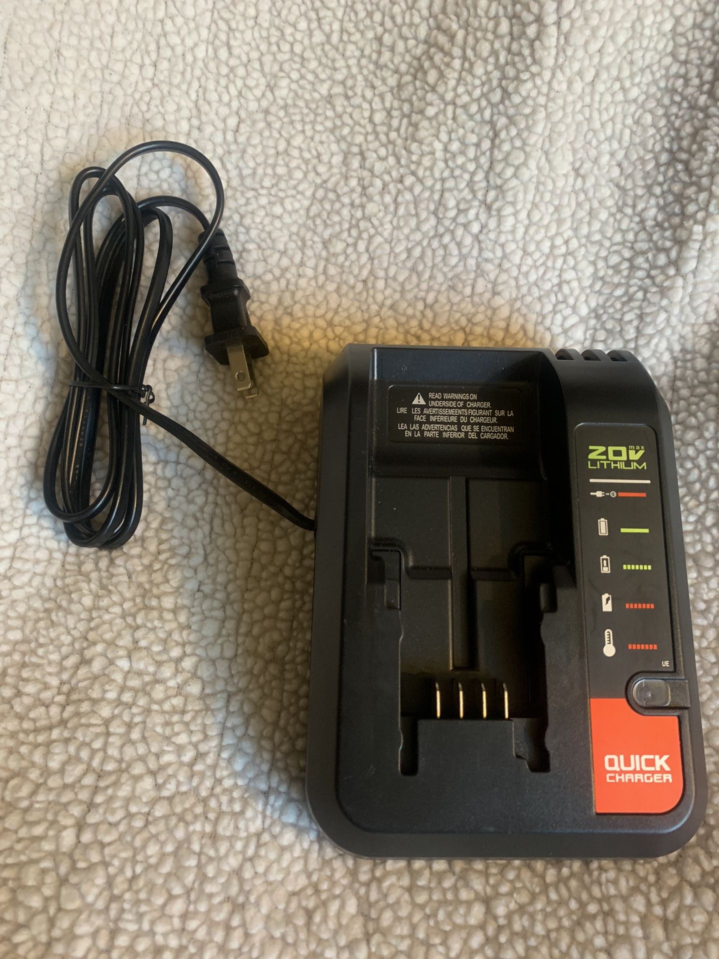 20V Max Luthium Battery Quick Charger PCC692L