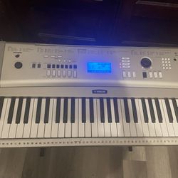Yamaha YPG keyboard w/ Power Cord, Pedal, And Stand 