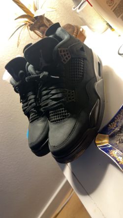 Black Cat 4s