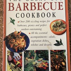 The Great Big Book of Barbecue! 🍖  Over 200 Step by Step recipes with full color photos! Even beginners will cook like a pro with this well designed 