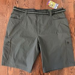 Orvis Voyager Cargo Shorts Mens 40 - New with Tags