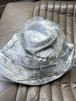 Supreme Velvet Bucket Hat