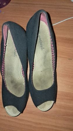 Wet Seal Wedges