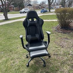 Black Gaming Chair with Footrest