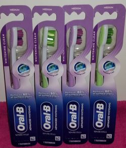 Oral B Advanced Whitening Medium Toothbrushes