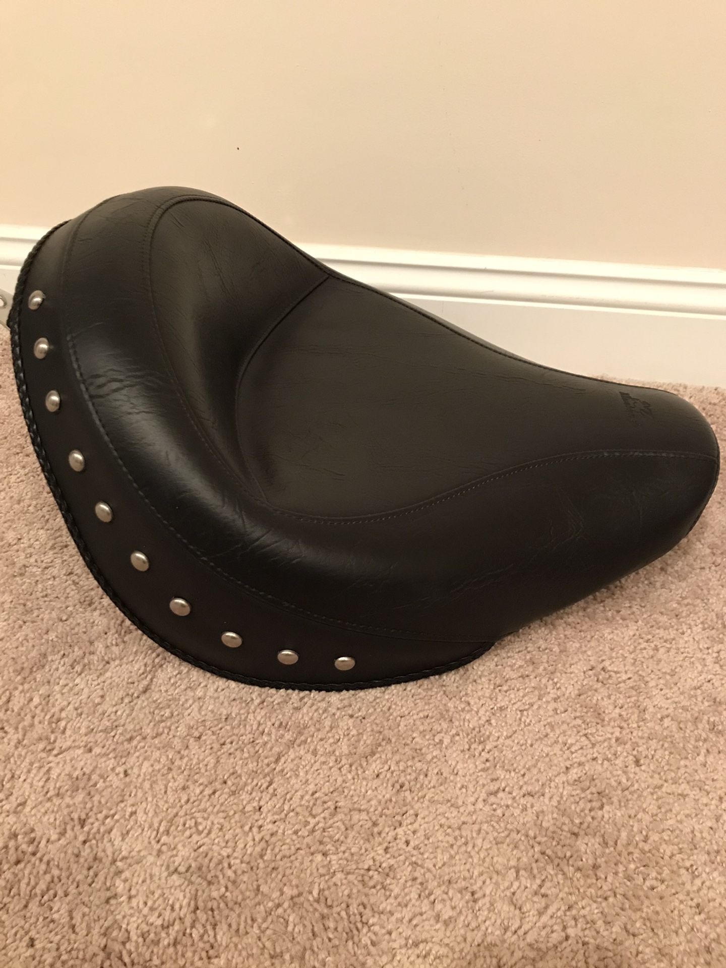 Mustang - Leather Motorcycle Seat - Kawasaki Vulcan 800