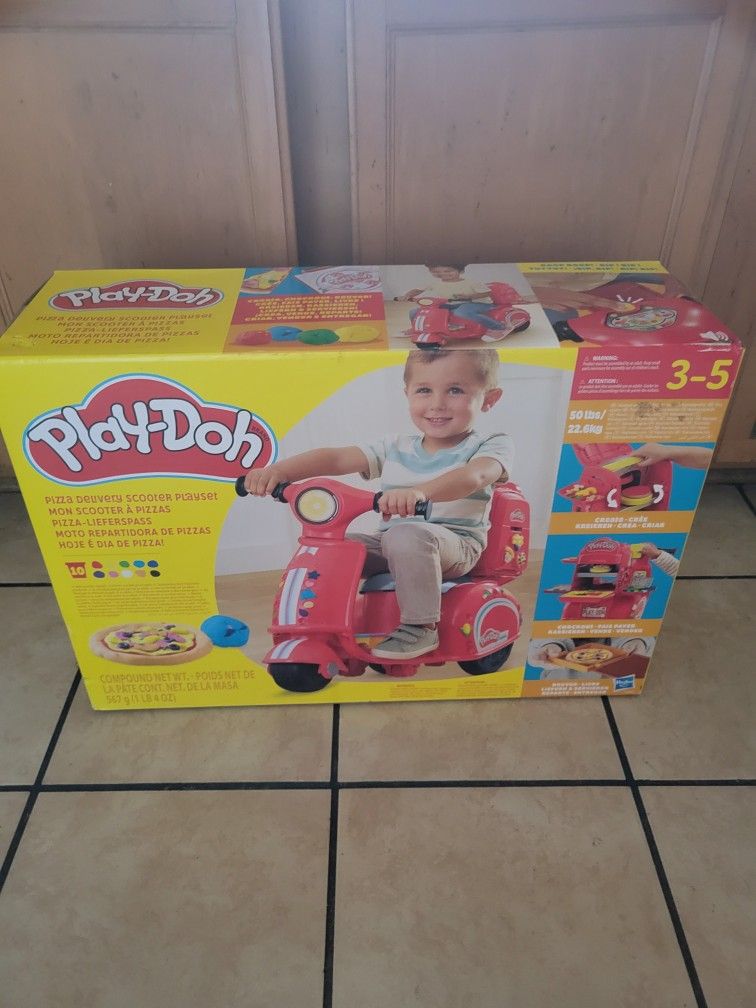 PLAY DOH PIZZA DELIVERY SCOOTER