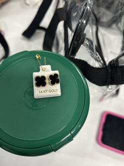 Earrings 4 Leaf Clover Black