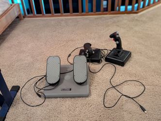 CH Products Flight Sim Bundle – Yoke, Pro Pedals & Joystick