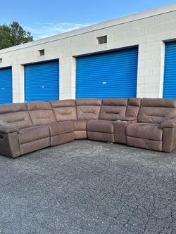 FREE DELIVERY! Brown Reclining Sectional Couch
