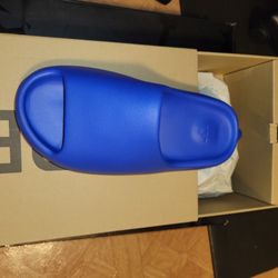 Yeezy Slide Azure