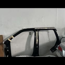 2023 Ford Expedition LEFT side aperture panel / pillar (aluminum)