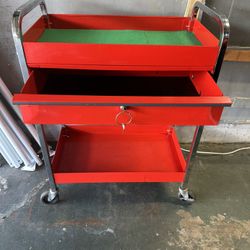 Snap on Incorporated 3T Tool Cart 