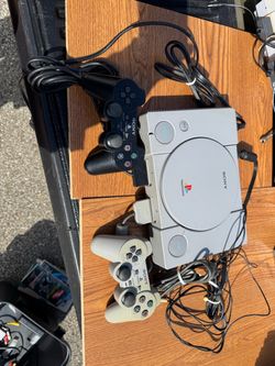 Sony PlayStation PS1 Console w/ Controller and Cables