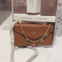 Women’s Three-Piece Purse Set