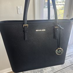 Michael Kors Bag Never Used 