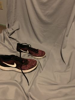 Nike girls shoes 6Y