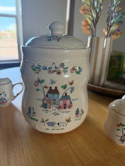 Heartland Vintage International China Set
