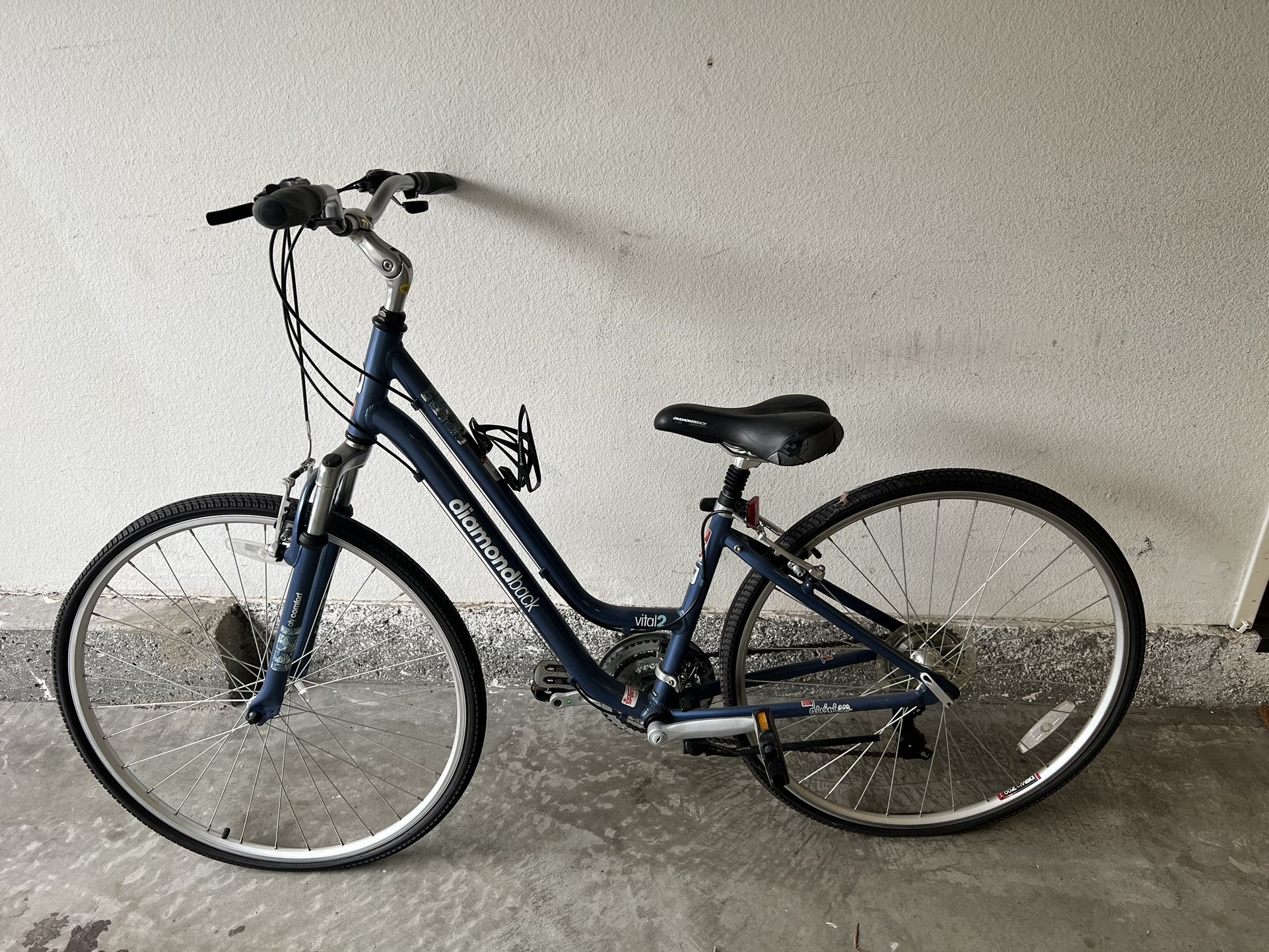 Diamondback Vital 2 Women’s Bike – Blue