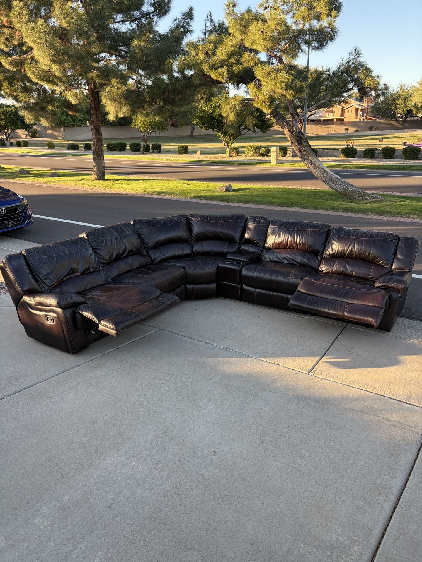 Leather Reclining Sectional Couch 