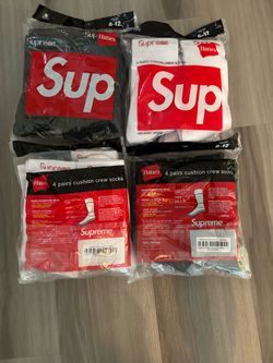 Supreme socks