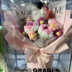 Hello Kitty, Labubu Graduation 