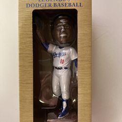 Manny Mota 2023 Legends of Baseball Bobblehead