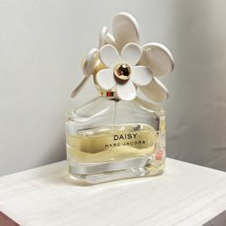 Perfume - Marc Jacob’s Daisy 🌼 