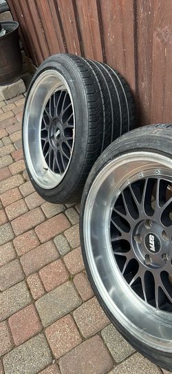 5×114.3mm rims, size 19 staggered