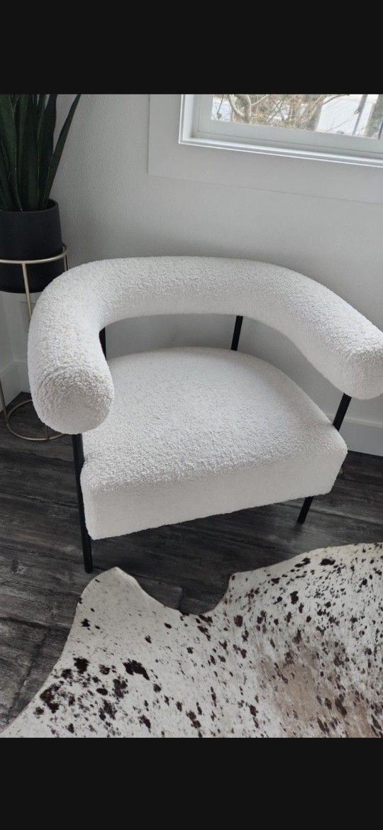 2 Chairs