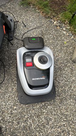 Segway Navimow i105n robotic lawnmower & cover