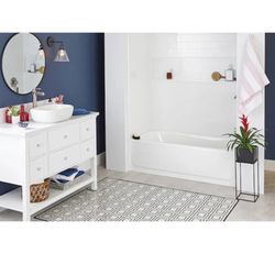 Maxx Tub Shower Inserts