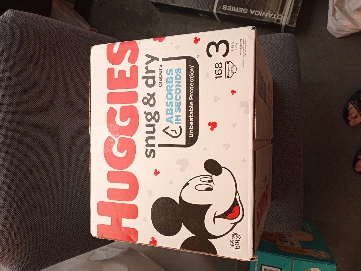 Huggies Snug &Dry Size 3