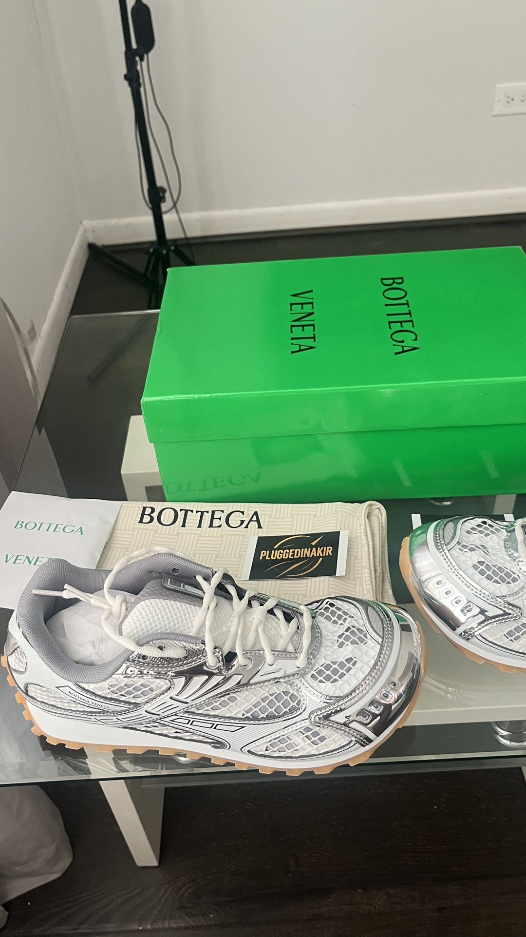 Bottega Veneta Silver and white orbit sneakers size 43