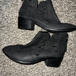 Cute Black Booties. Used Lots Of Life Left Sz 8