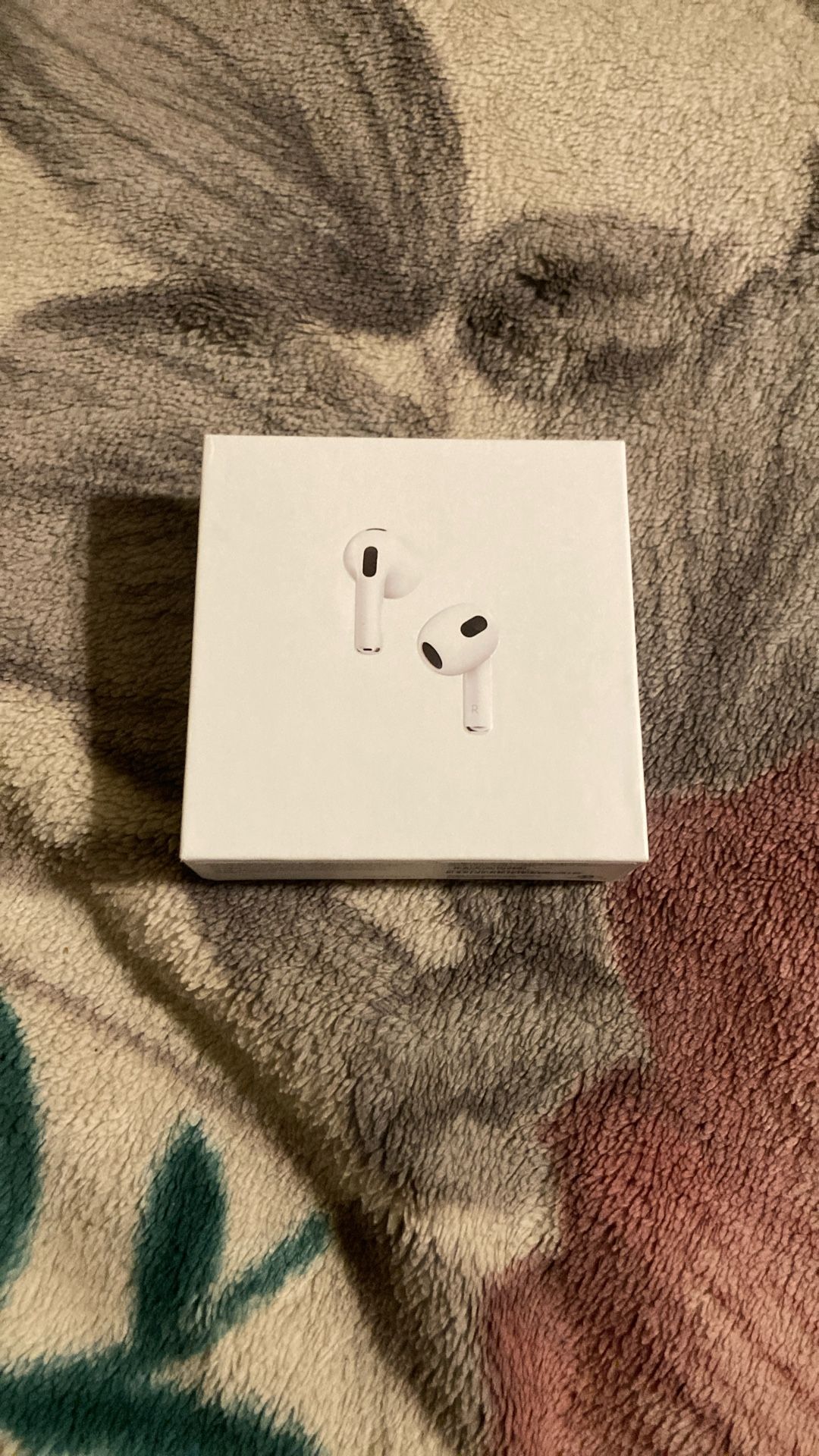 AirPods Gen 3