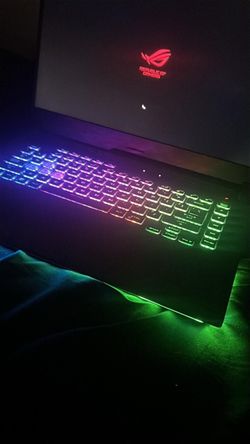 Ryzen 7 AM5 Gaming laptop DDR5